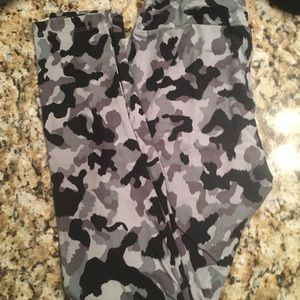 Vintage unicorn camo leggings